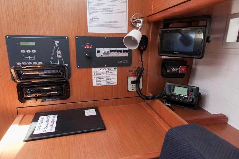 Image of Lydia yacht #15