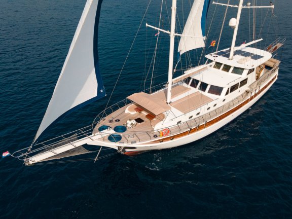 Image of Sea Breeze yacht #3
