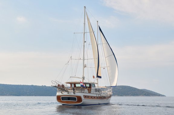 Image of Sea Breeze yacht #7