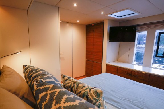 Image of Fantastic Too yacht #24