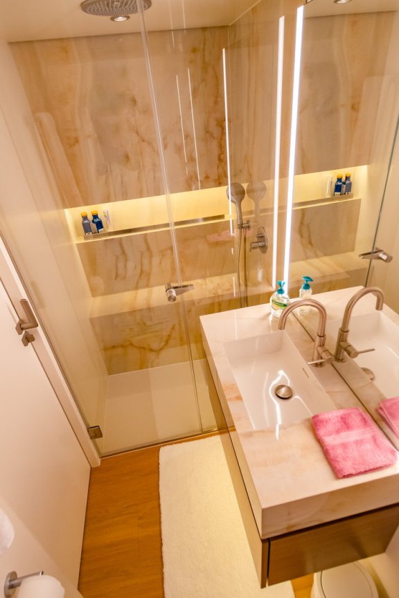 Image of Fantastic Too yacht #31