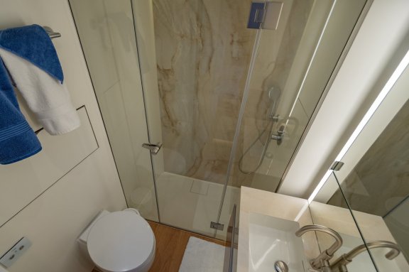 Image of Fantastic Too yacht #34