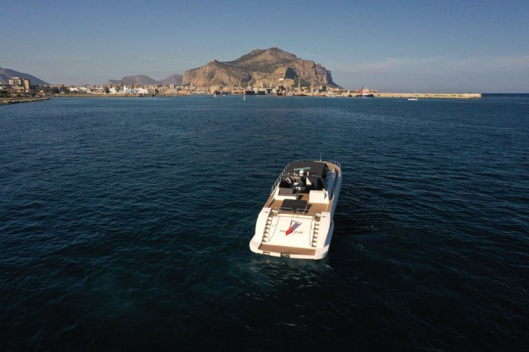 Image of Maeva Star yacht #3