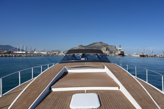 Image of Maeva Star yacht #8