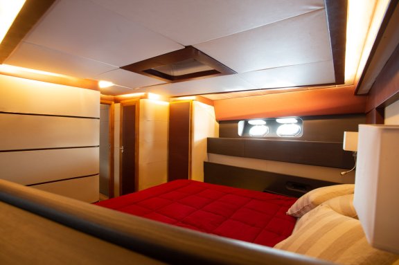 Image of Maeva Star yacht #16