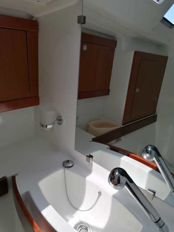 Image of Zoe yacht #17