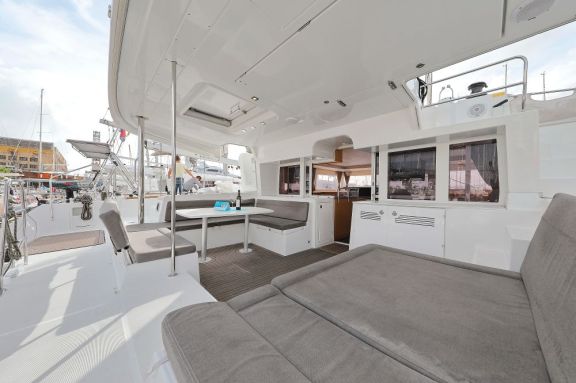 Image of Lydia yacht #4