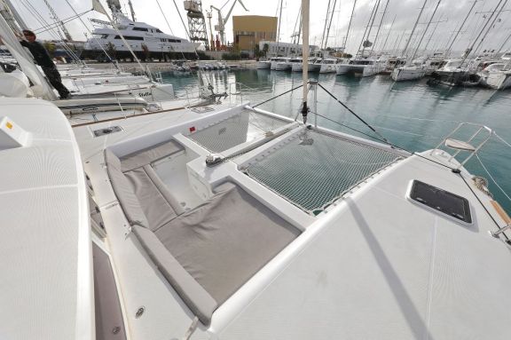 Image of Lydia yacht #5