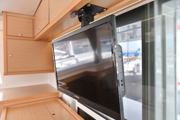 Image of Lydia yacht #12