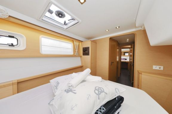 Image of Lydia yacht #24