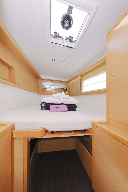 Image of Lydia yacht #29