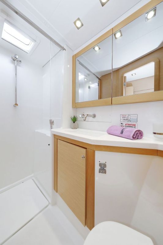 Image of Lydia yacht #30