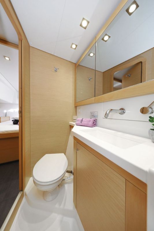 Image of Lydia yacht #33