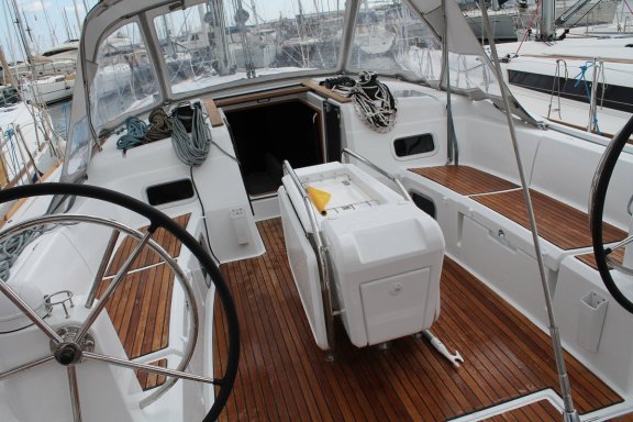 Image of Mercury Planet yacht #7