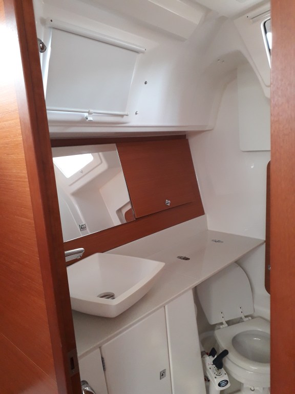 Image of Happy Planet yacht #4