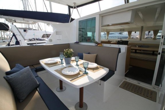 Image of Vegas yacht #5