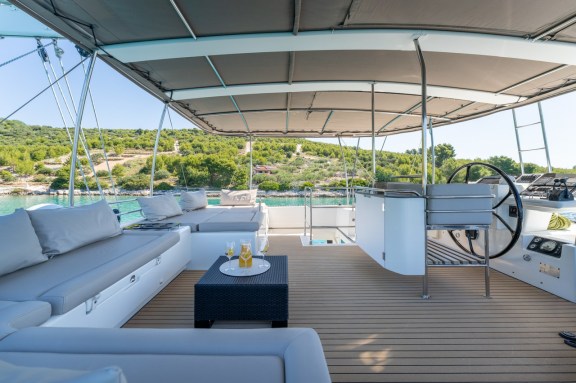 Image of Cool Change yacht #19