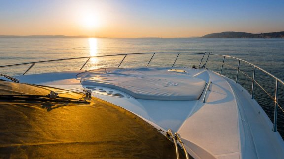 Image of Glorious yacht #7