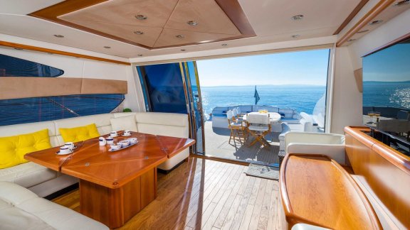 Image of Glorious yacht #12