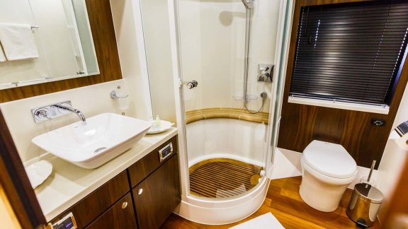 Image of Schatzi yacht #19