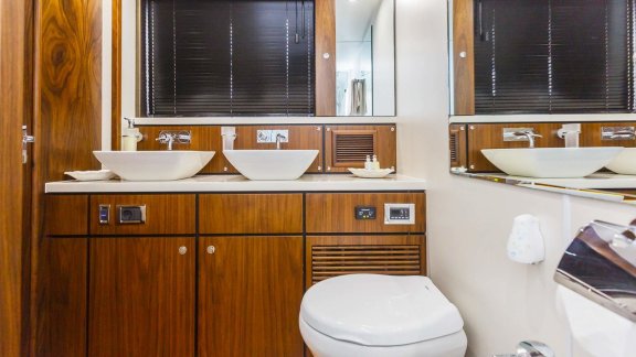 Image of Schatzi yacht #18