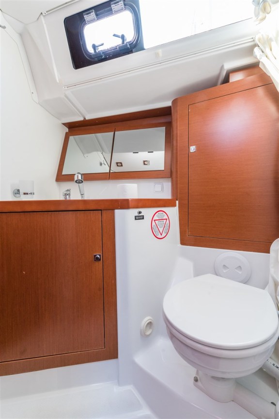 Image of Zoa yacht #30