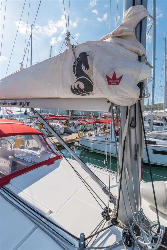 Image of Sparkling yacht #14