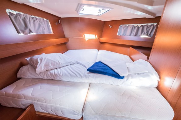 Image of Sparkling yacht #24