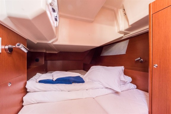 Image of Sparkling yacht #25