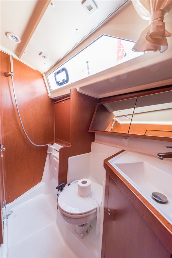 Image of Sparkling yacht #30