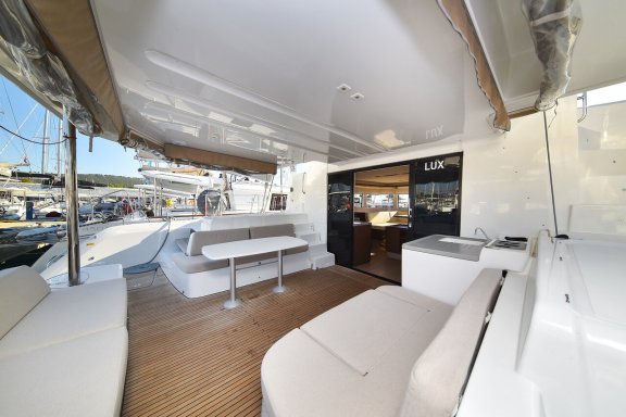 Image of Lux yacht #14