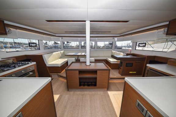 Image of Lux yacht #16