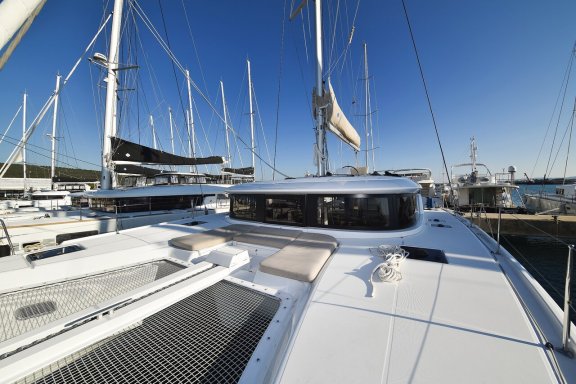 Image of Midlife Crisis yacht #6