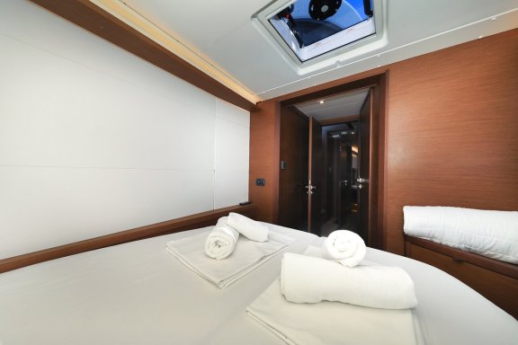 Image of Midlife Crisis yacht #26