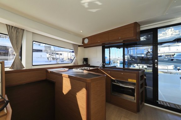 Image of Zeus yacht #20