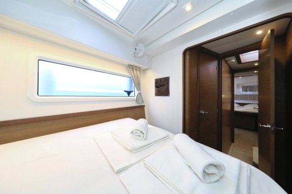 Image of Zeus yacht #24