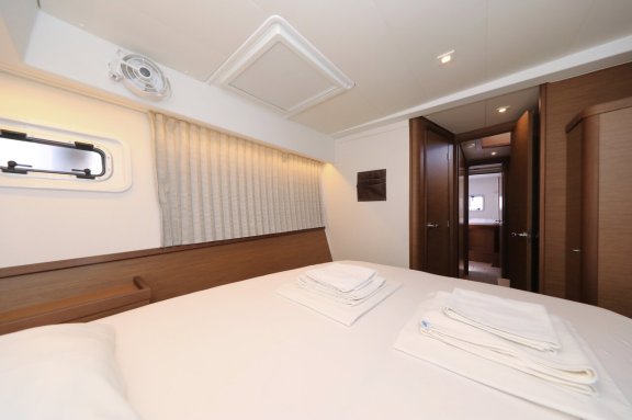 Image of Zeus yacht #26