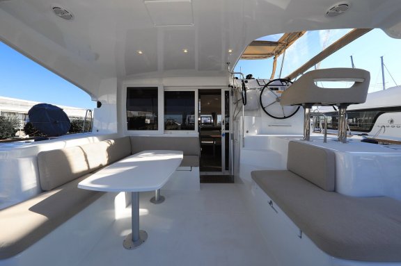 Image of Gimme Kiss yacht #8