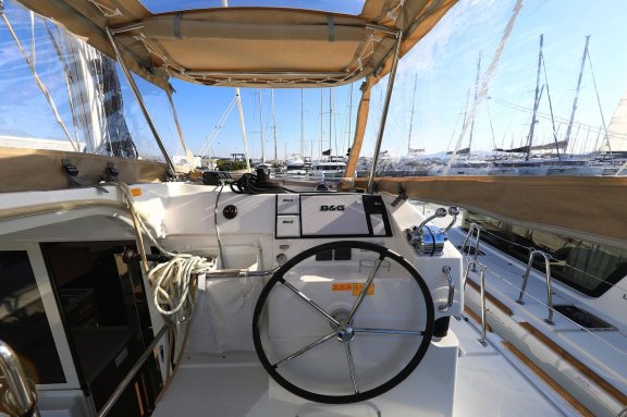 Image of Gimme Kiss yacht #22