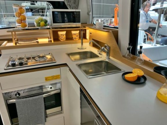 Image of Carmelina yacht #15