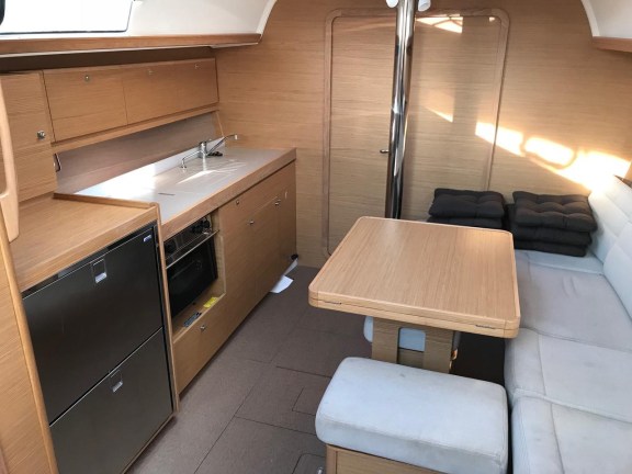 Image of Diniva II yacht #9