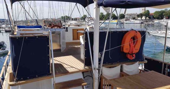 Image of Sea Lion yacht #11