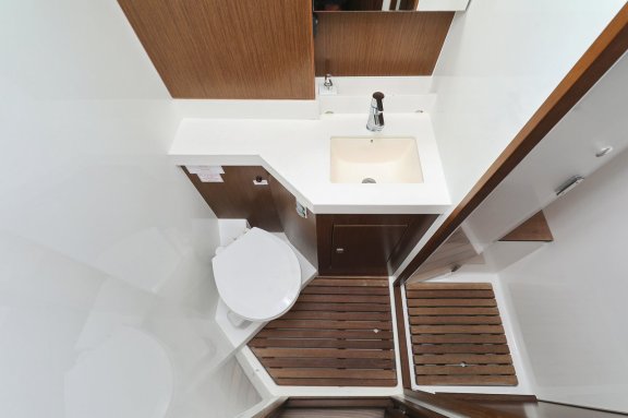 Image of BE Luxe yacht #21