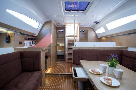 Image of Tightrope yacht #15