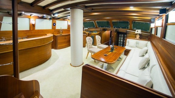 Image of Wicked Felina yacht #22