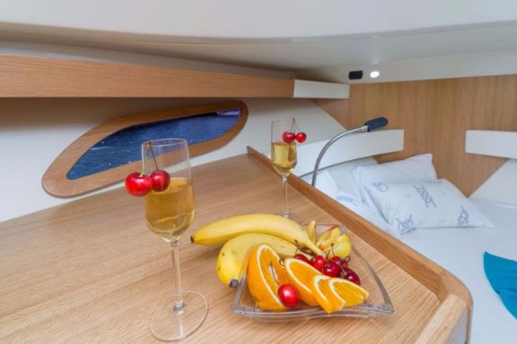 Image of Mira yacht #23