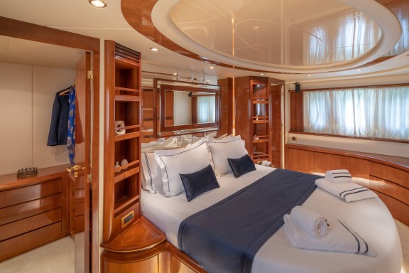 Image of Estia Zeus yacht #10
