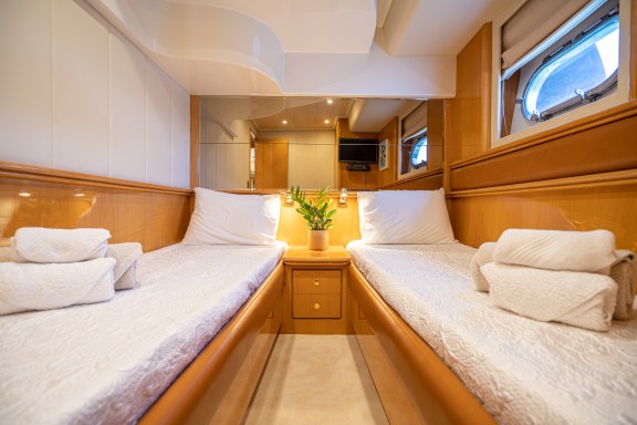 Image of Lady L yacht #4