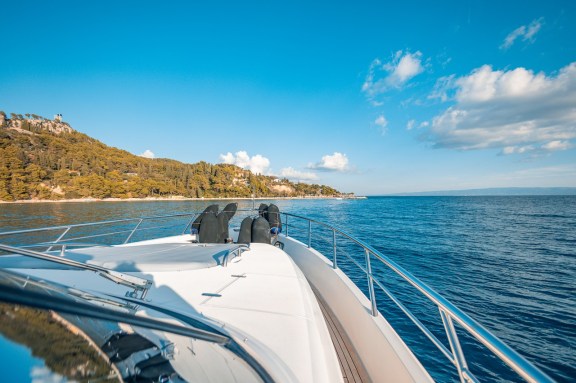 Image of Happy3 yacht #6