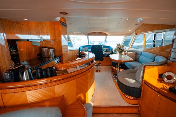 Image of Happy3 yacht #18